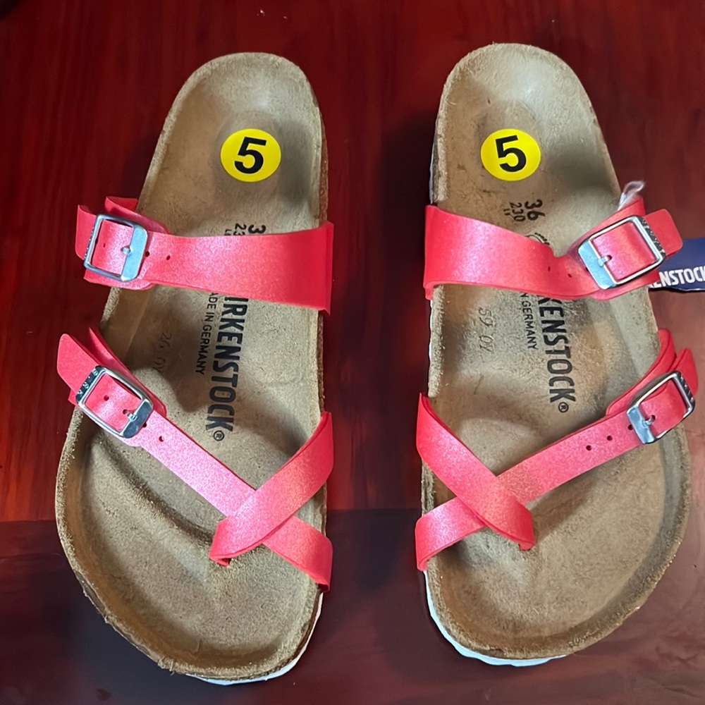 ~SOLD~ Birkenstock Mayari Sandsls